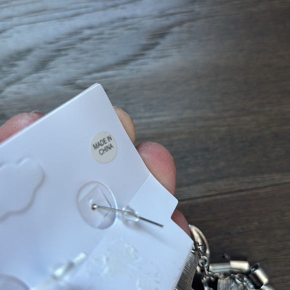 By The Bay NY Necklace/Earring Set,bull head, silver tone,faux turquoise stones - Picture 7 of 9